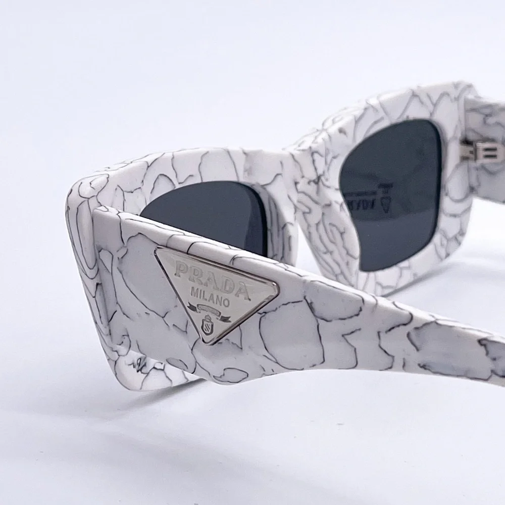 NEW PRADA CAT EYE SUNGLASSES SPR 13Z 17D5S0 PRADA PR13ZS NEW PR 13ZS WHITE